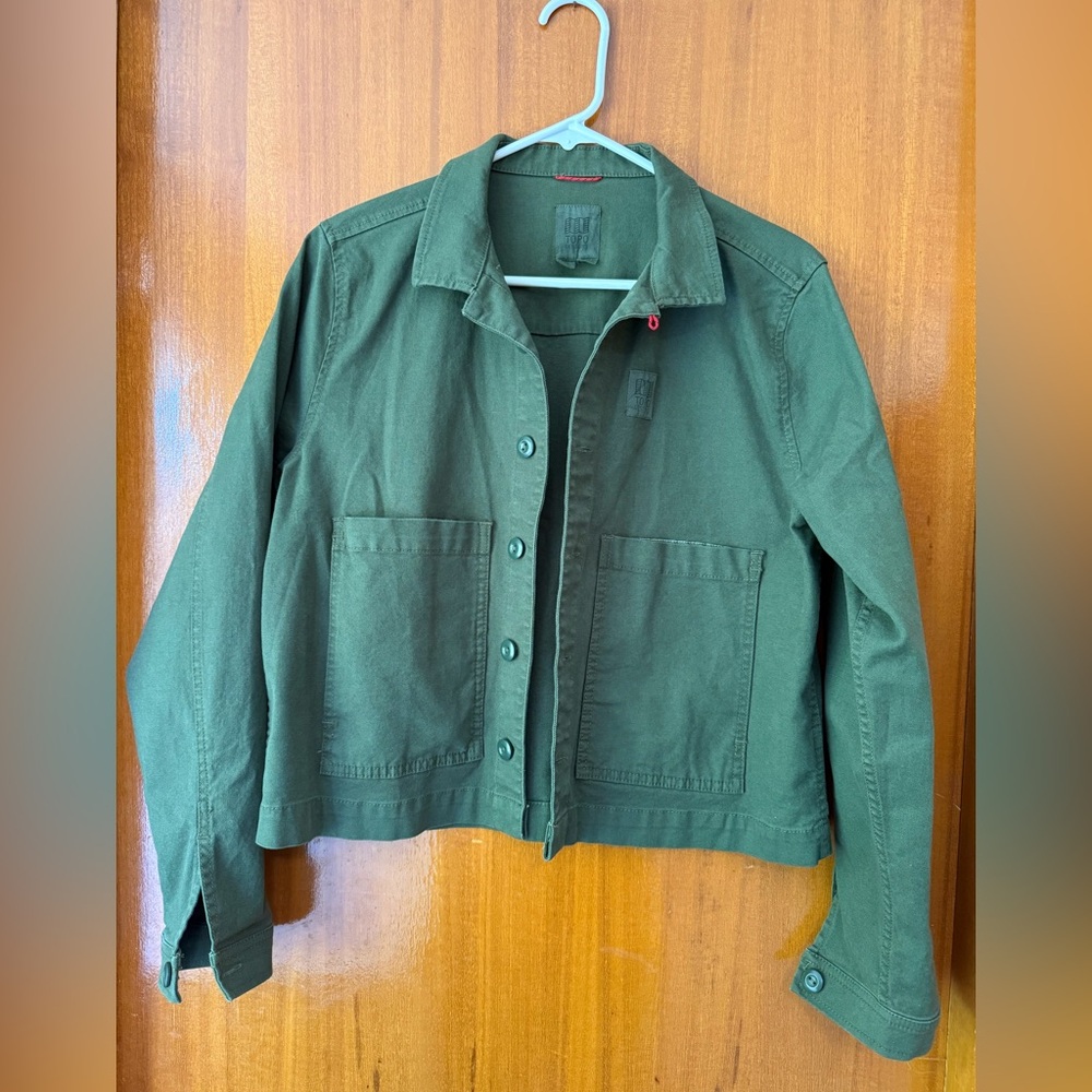 Topo Designs Cropped Green Utility Jacket with Collared Neckline Size Medium